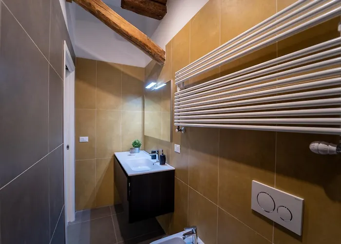 Realkasa Santo Stefano 46 아파트